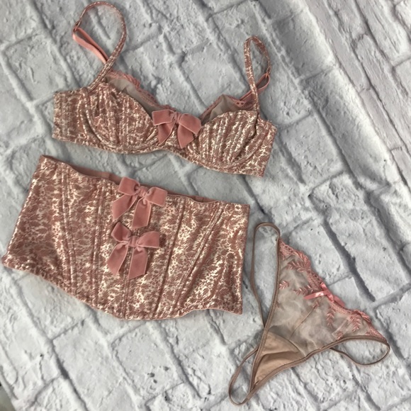 Vintage Victorias Secret Brocade Lingerie Set Waist Corset Thong NEW DEADSTOCK - Picture 5 of 10